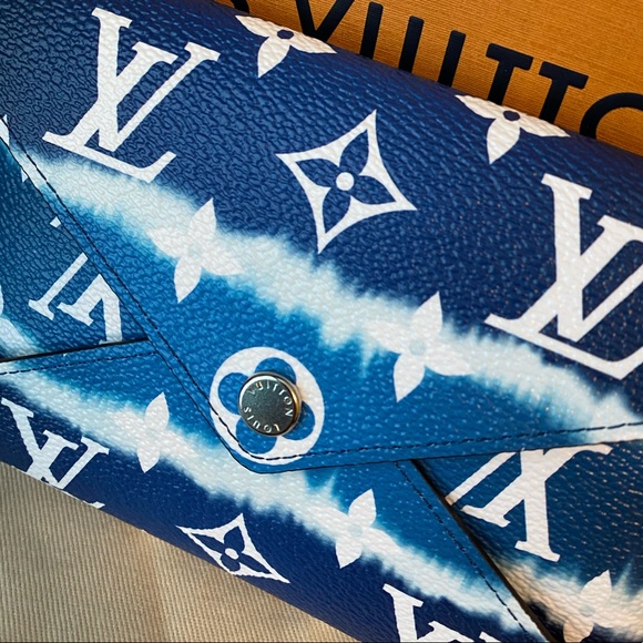 Louis Vuitton Kirigami Pochette MM: Escale - Picture 12 of 12